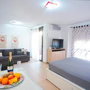 https://apartment-jilguero-sunny.in-canary-islands.com